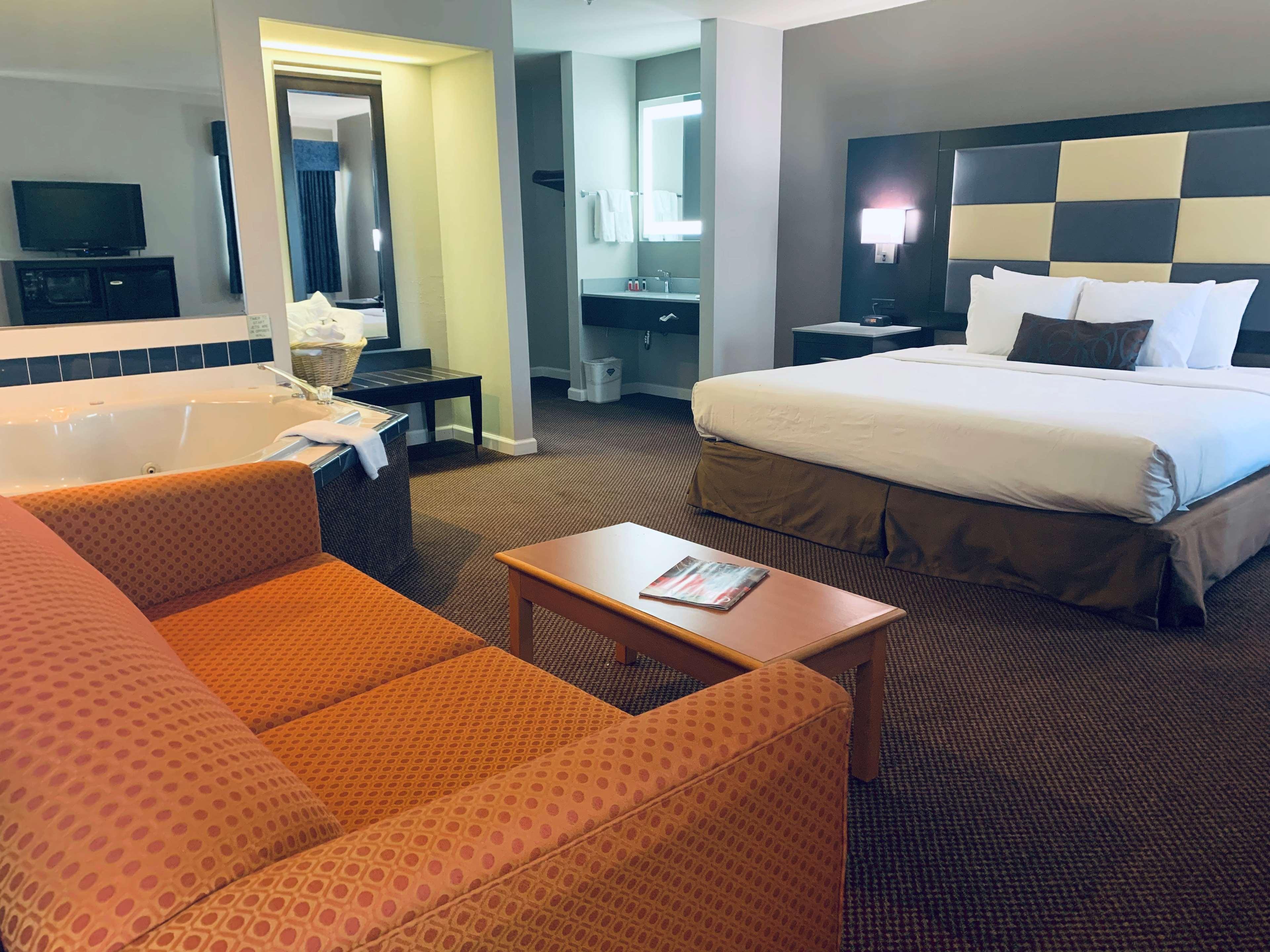 Surestay Plus Hotel By Best Western Redding Ngoại thất bức ảnh